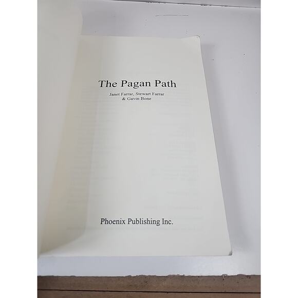 The Pagan Path: The Wiccan Way of Life by Stewart & Janet Farrar 1995 Printing - Picture 8 of 9